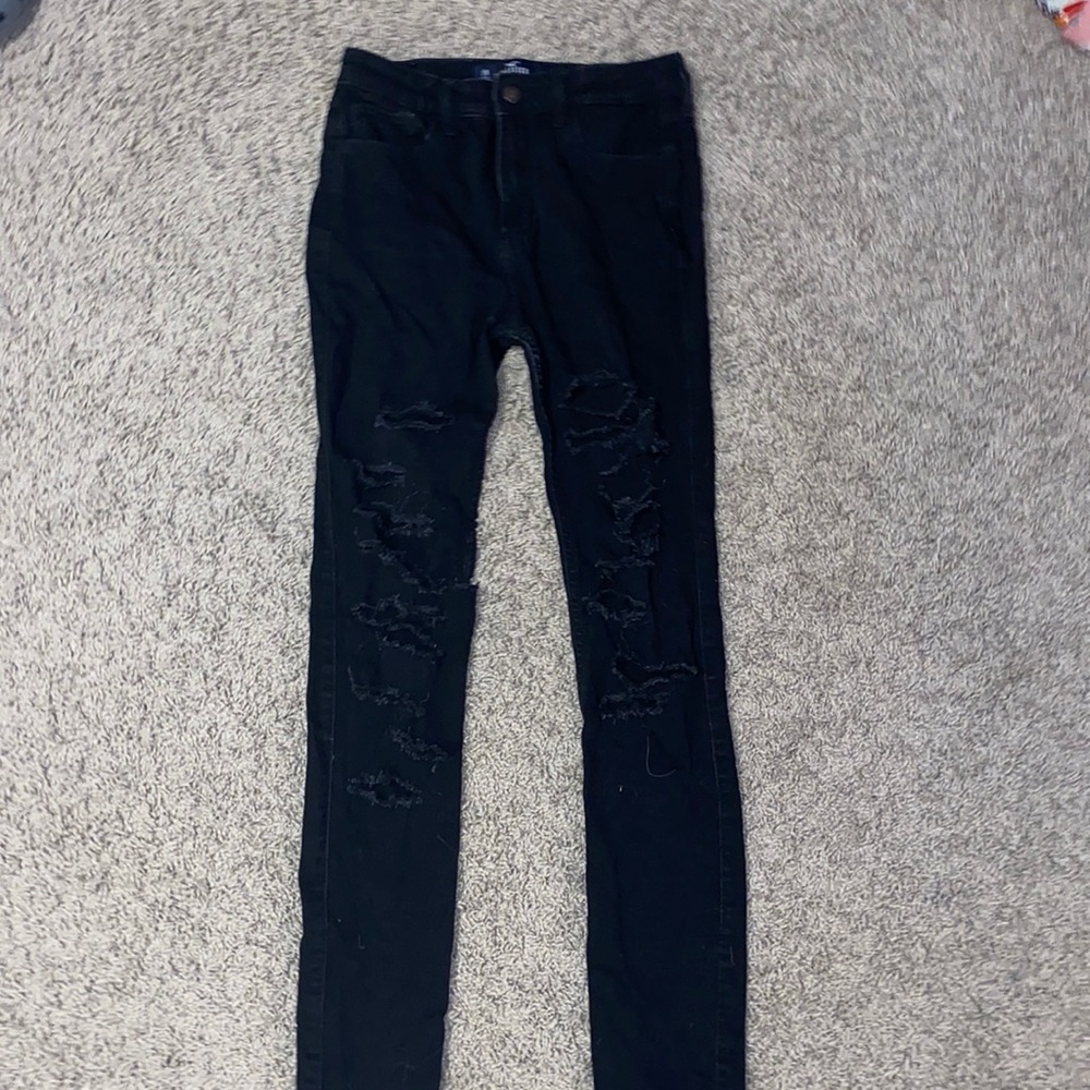 Black Hollister ripped jeans